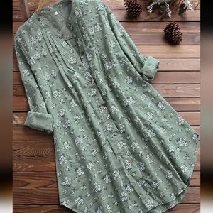 SALE ** BRAND NEW ** BEAUTIFUL TUNIC TOP